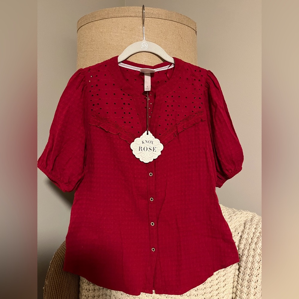 KNOX ROSE Eyelet Balloon Sleeve Blouse